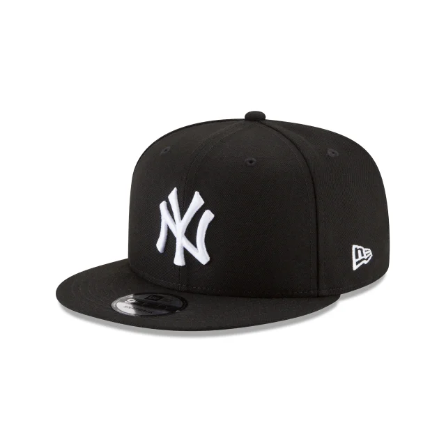 Minimalist Hat-New Era New York Yankees Basic 9FIFTY Snapback-Black/White